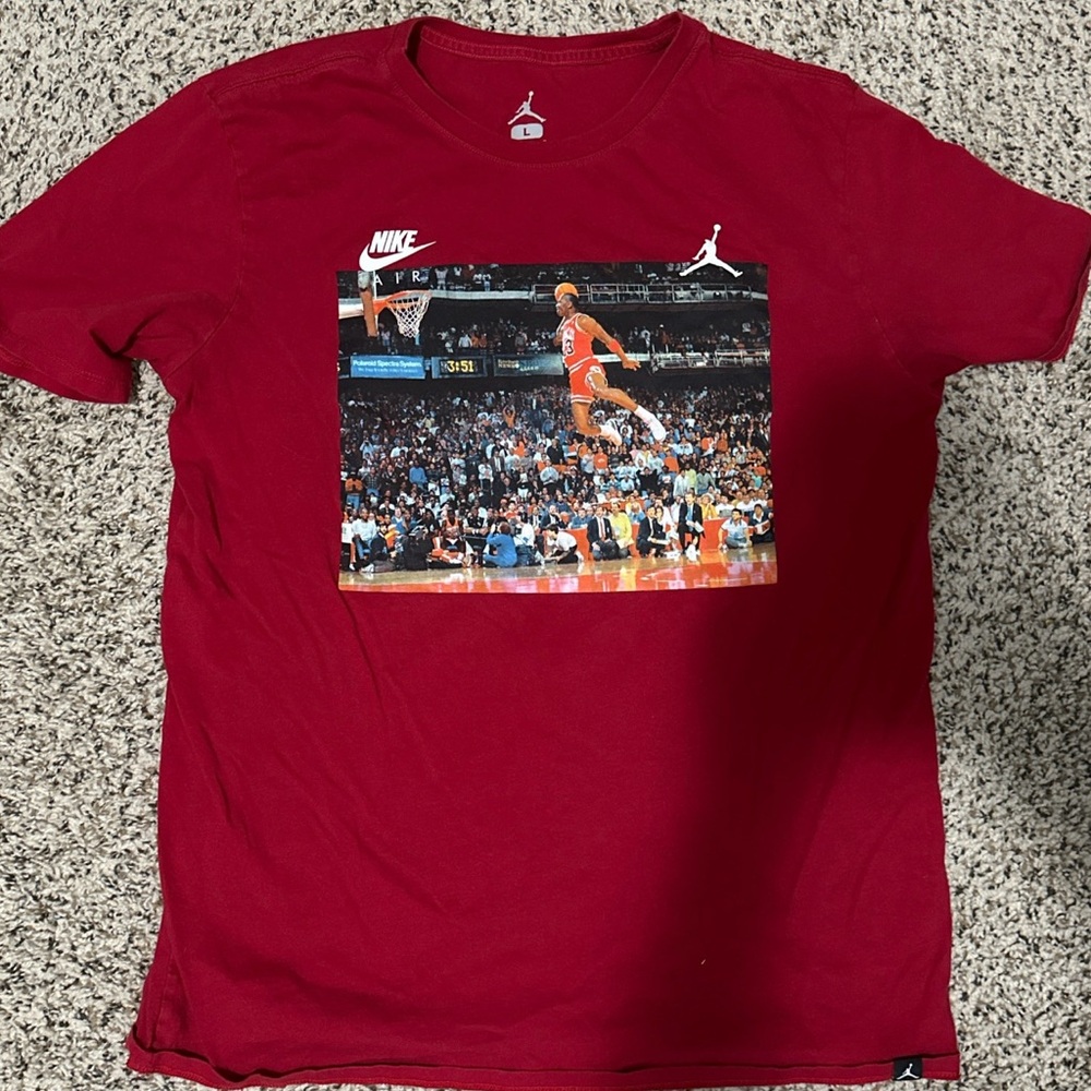 Nike Red Graphic T-Shirt